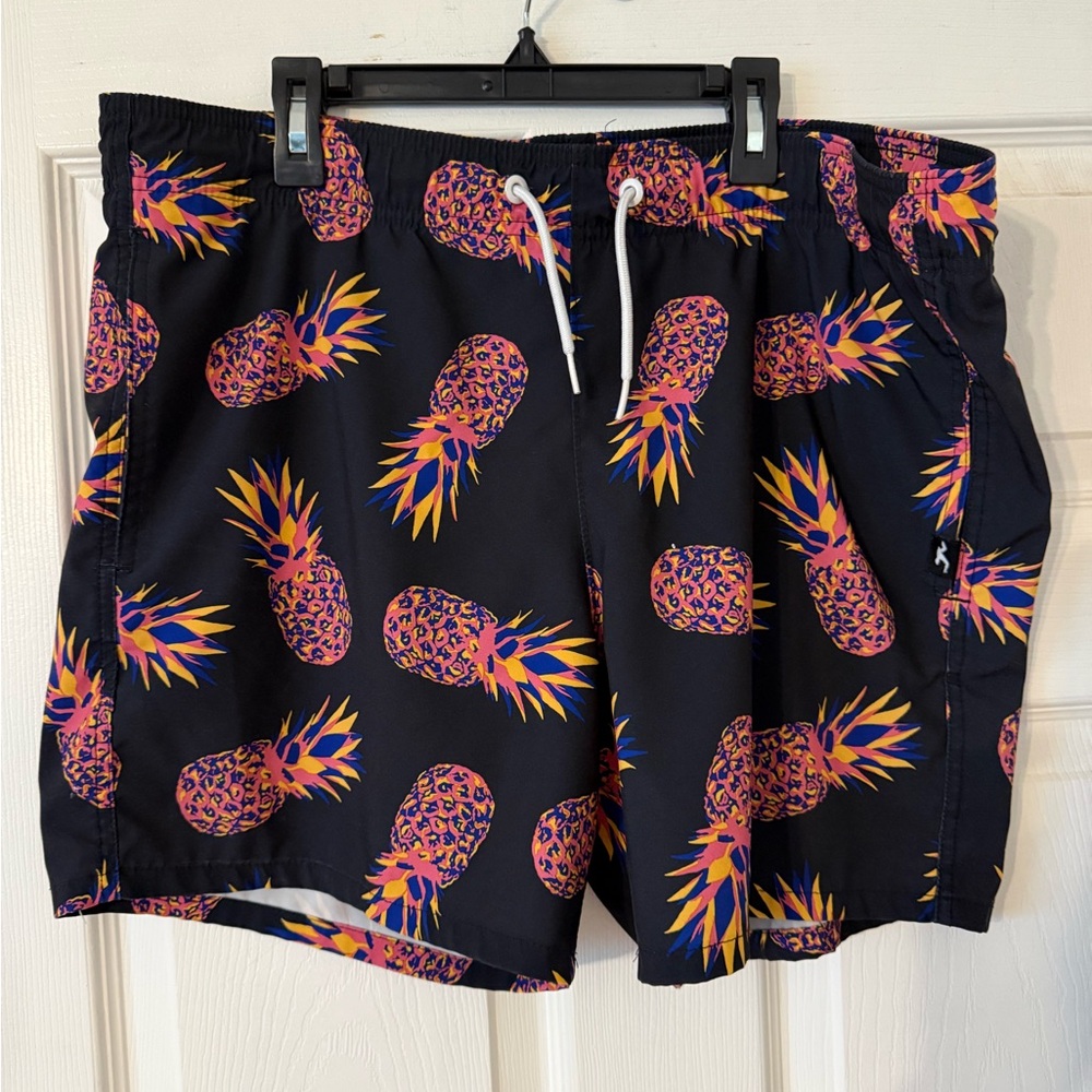 Hollister Men's Pineapple Print Swim Shorts